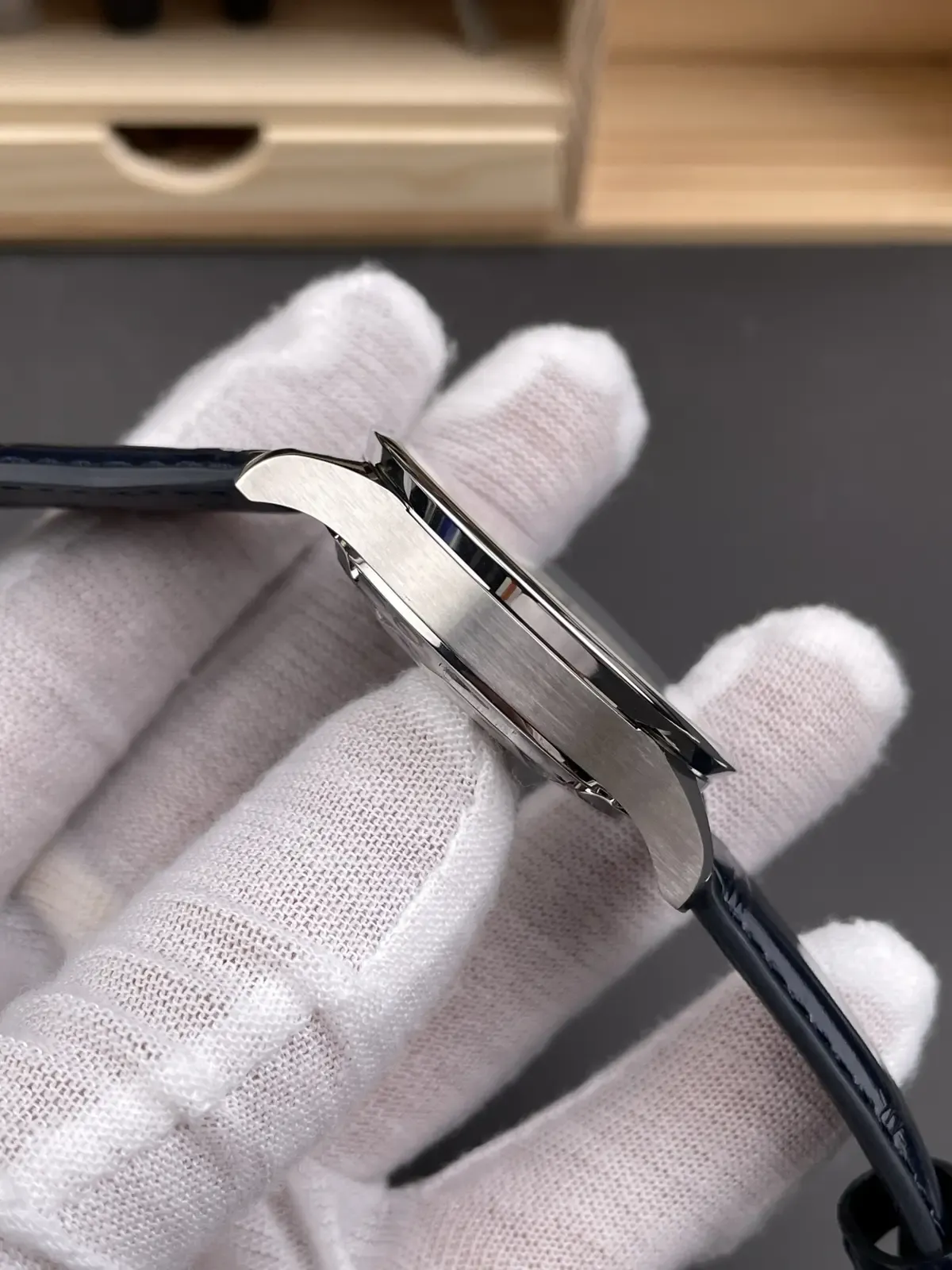 复刻巅峰还是智商税？ZF厂万国葡萄牙计时购入全攻略