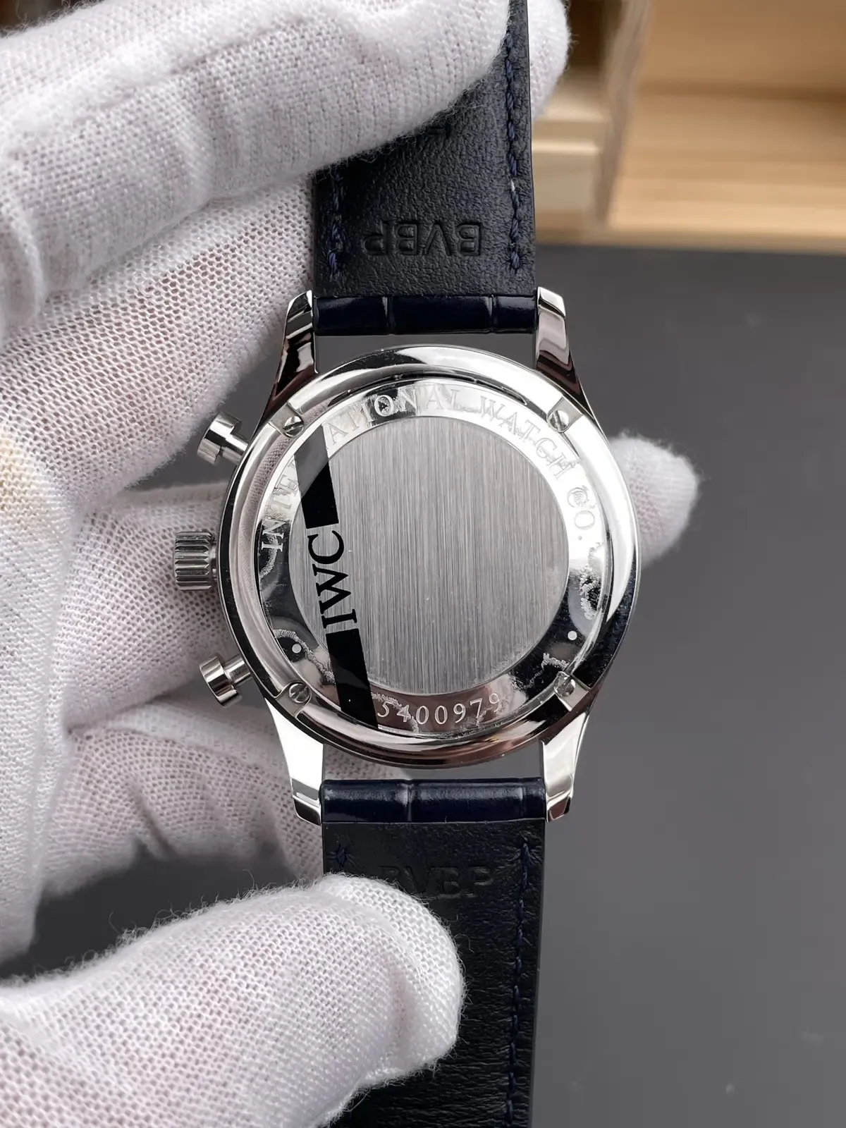 复刻巅峰还是智商税？ZF厂万国葡萄牙计时购入全攻略