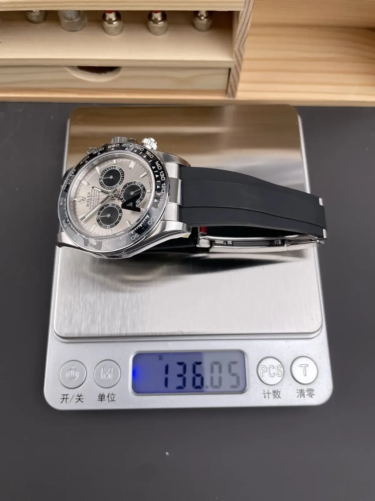 VS厂劳力士灰胶迪配重版：重量、机芯、表带，一篇看懂值不值！