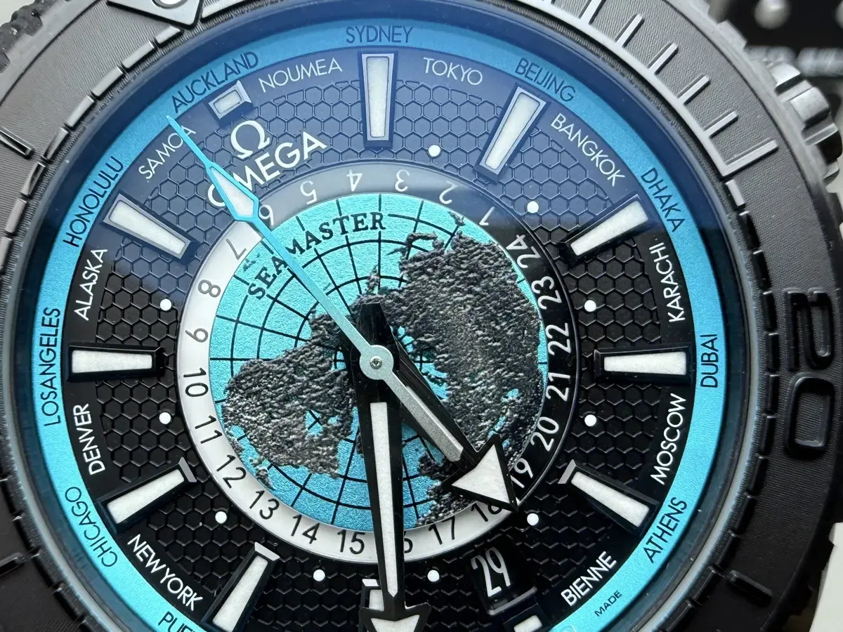 “一表走天下”：VS厂海马600世界时黑陶瓷深度评测