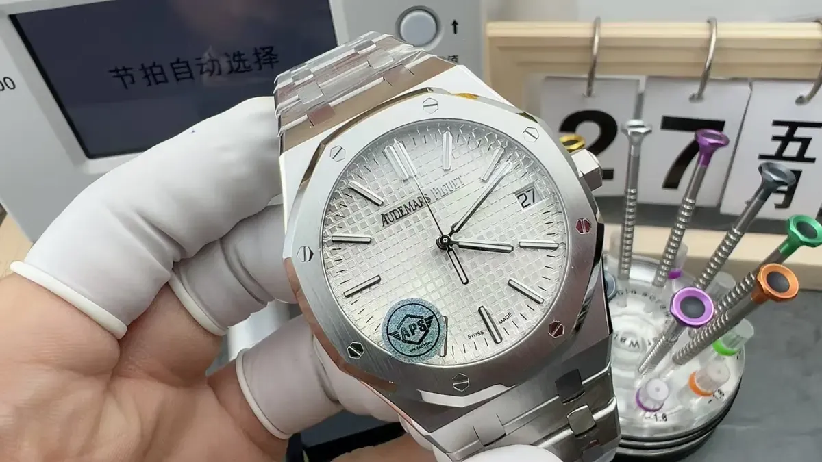 万元级复刻新王诞生？APS厂爱彼15510 VS 正品全维度横评