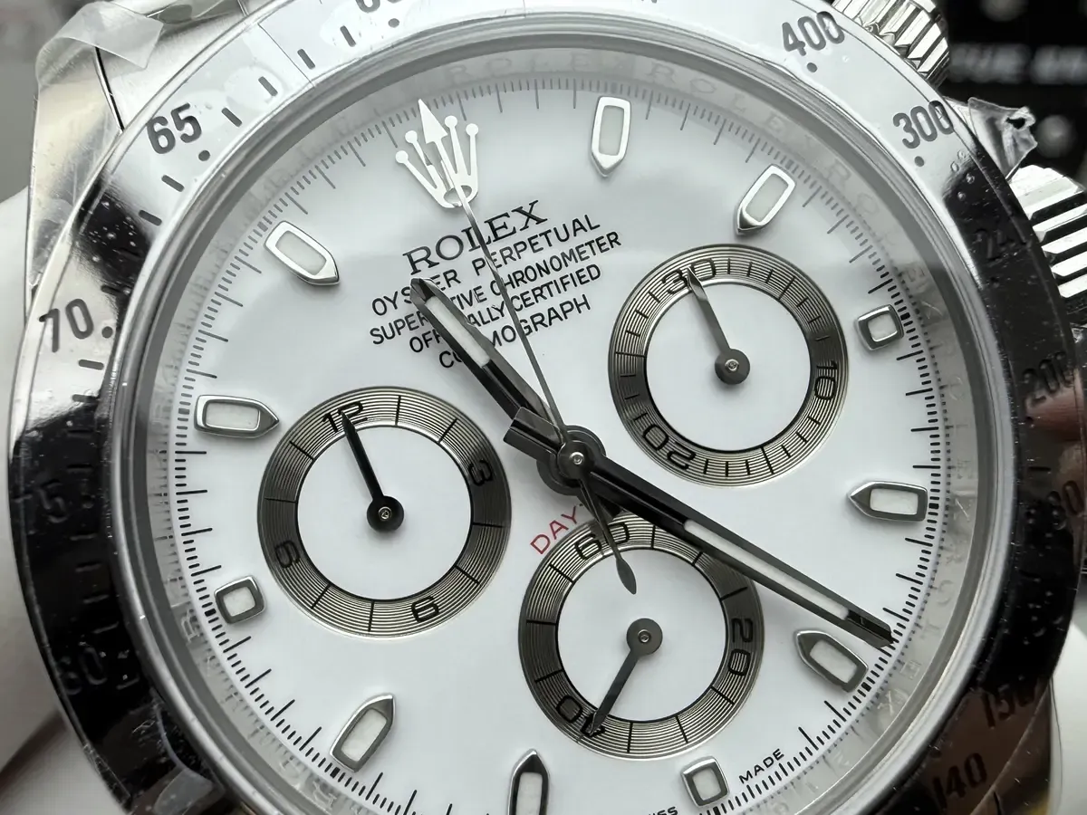 从 7CD 编码到机芯，拆解C厂劳力士迪通拿五个细节