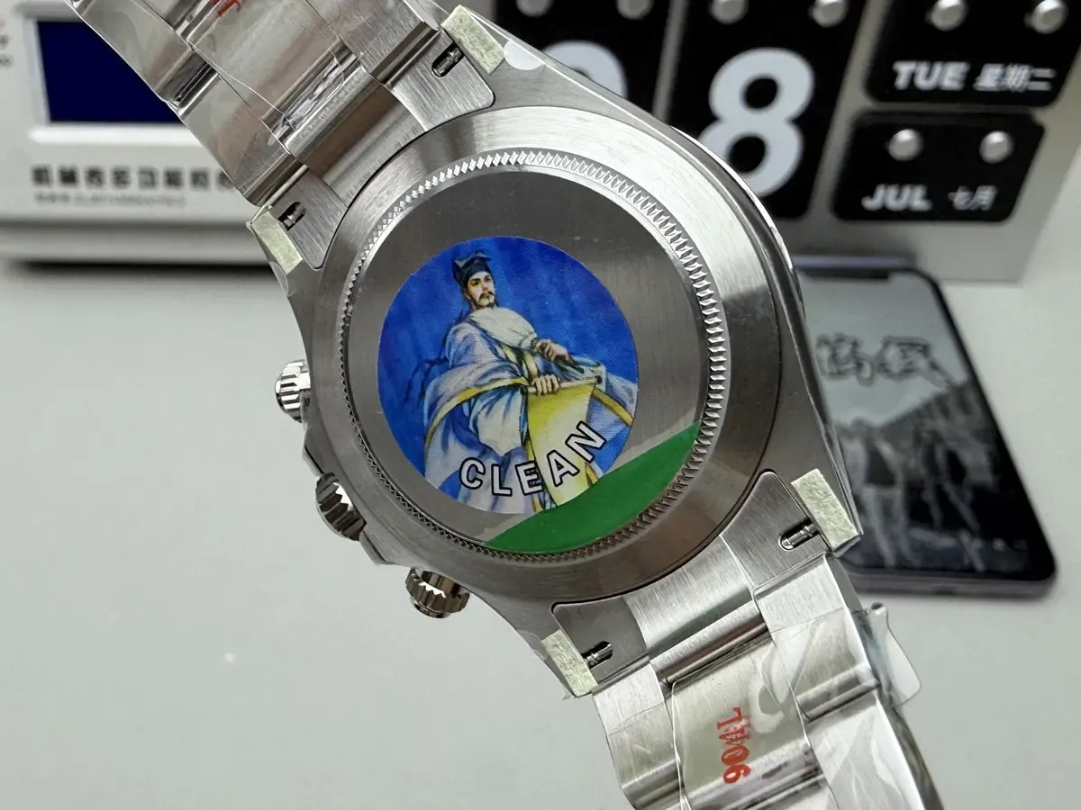 从 7CD 编码到机芯，拆解C厂劳力士迪通拿五个细节