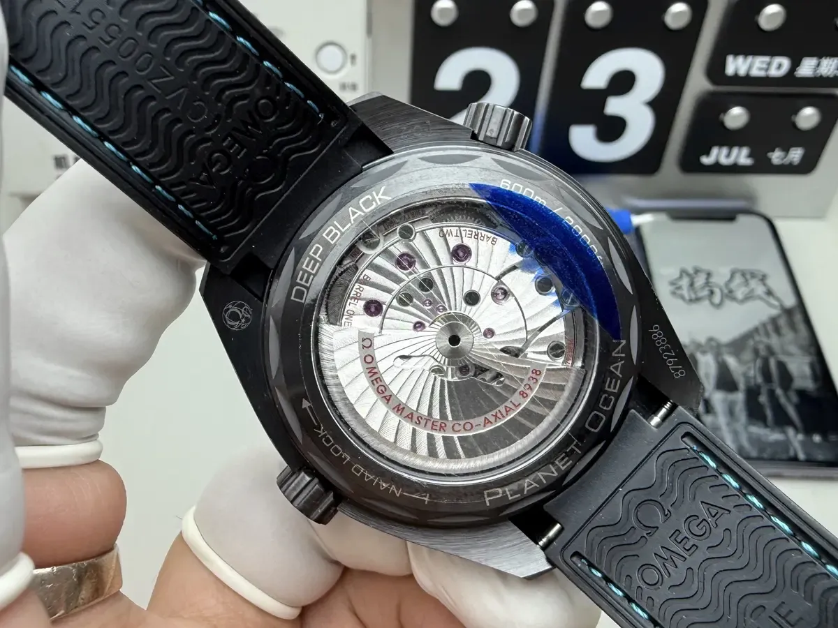 VS厂欧米茄海马600世界时松石绿硬核评测