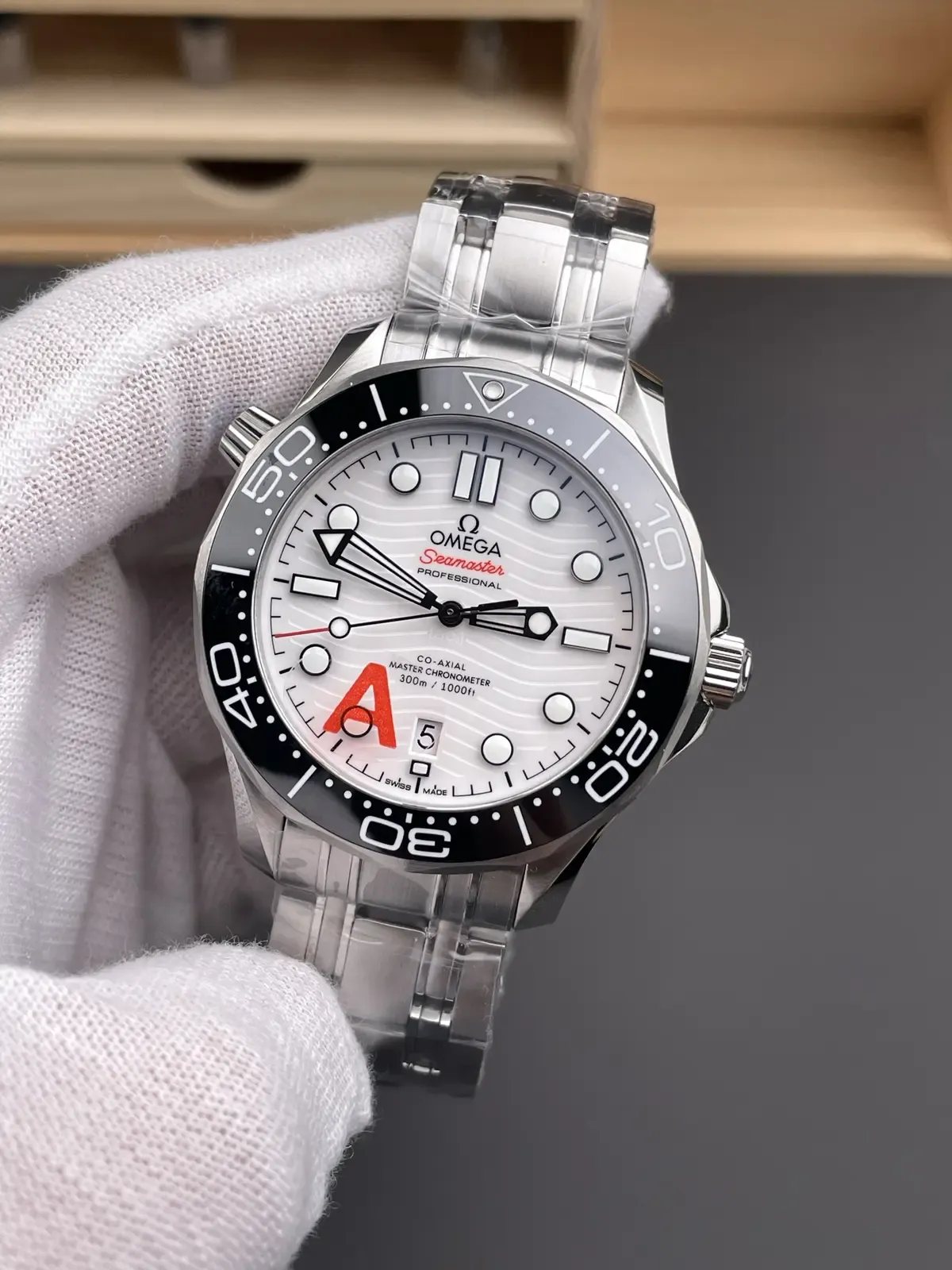 2K+价位复刻天花板？VS欧米茄海马300+8800一体机深度拆解