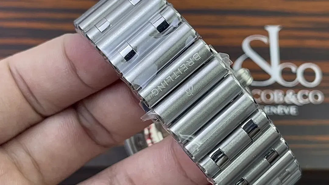 BLS百年灵子弹链冰蓝盘深度测评与购买指南（年度最新版）