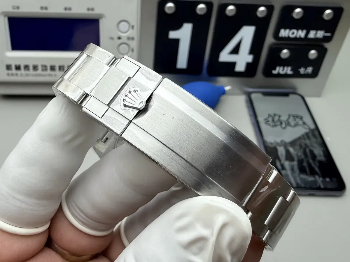 手把手教您辨别C厂劳力士绿水鬼3135机芯？