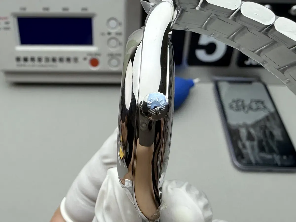 想买APS厂浪琴四针月相？先看看有无破绽！