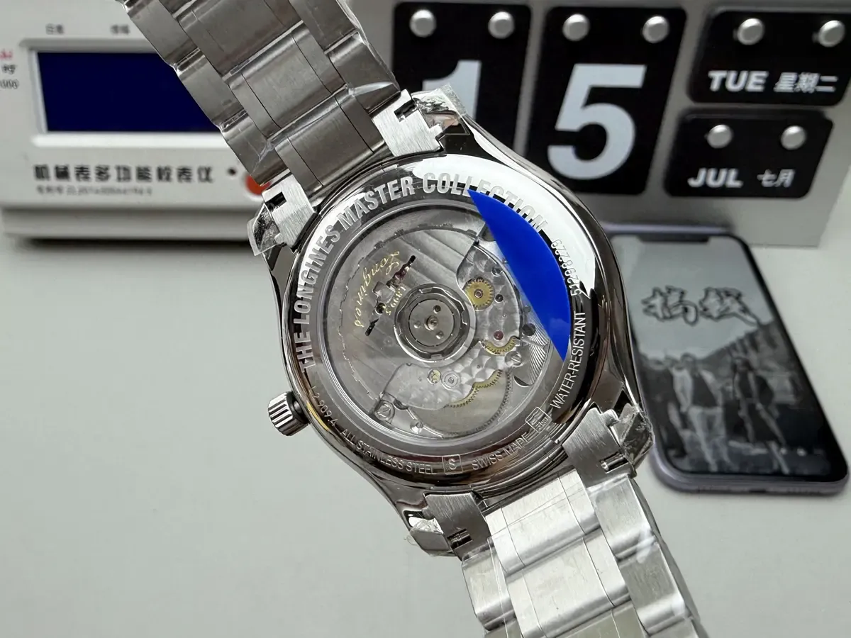 想买APS厂浪琴四针月相？先看看有无破绽！