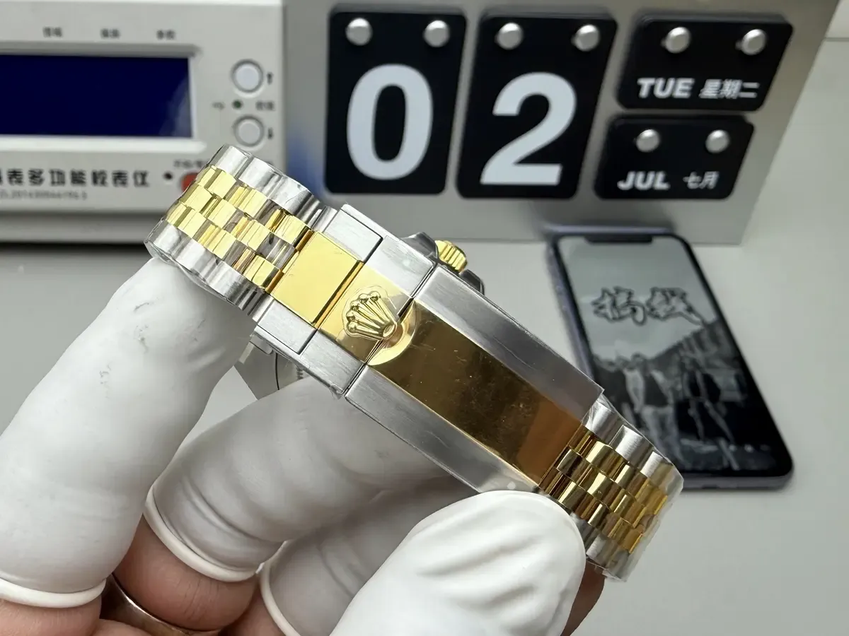 c厂劳力士格林尼治皮蛋圈选购指南：优缺点深度解析