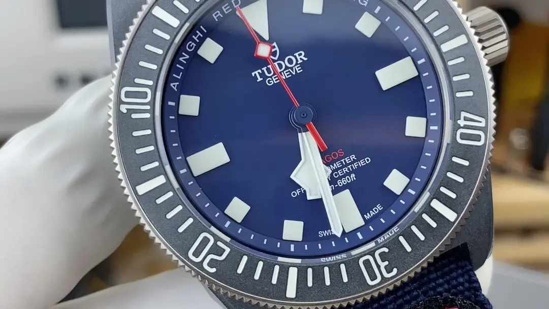 M+厂帝舵领潜型FXD红牛,用户真实评价与优缺点解析