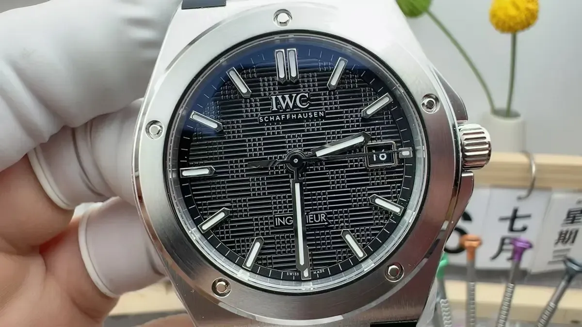 v7厂万国工程师购买攻略及技巧（教您如何辨别）