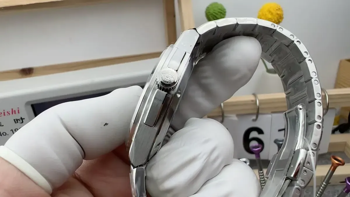 v7厂万国工程师购买攻略及技巧（教您如何辨别）