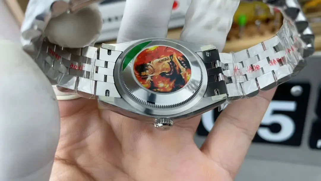 C厂劳力士日志绿萝对比VS厂，机芯与真伪鉴别全解析