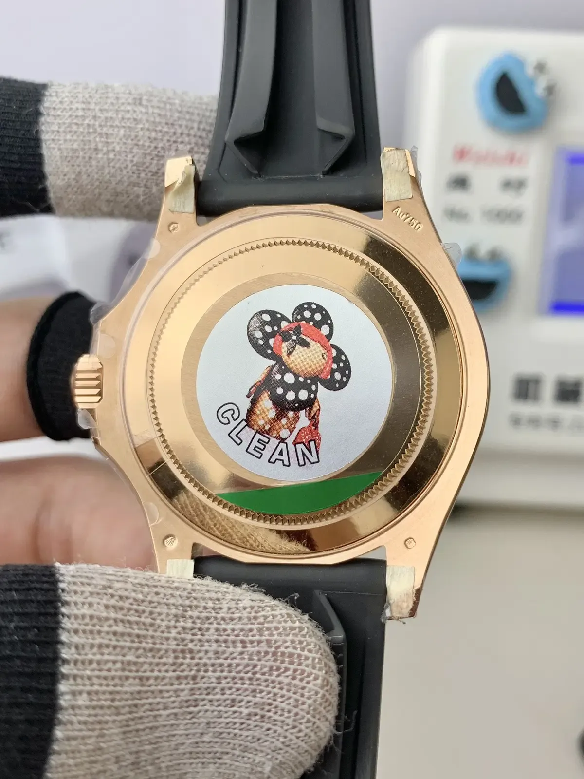 C厂劳力士金游艇40mm对比测评（购表攻略解答疑惑）