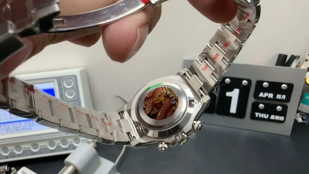 C厂冰蓝迪通拿方钻面盘测评：价格解析与做工质量深度拆解