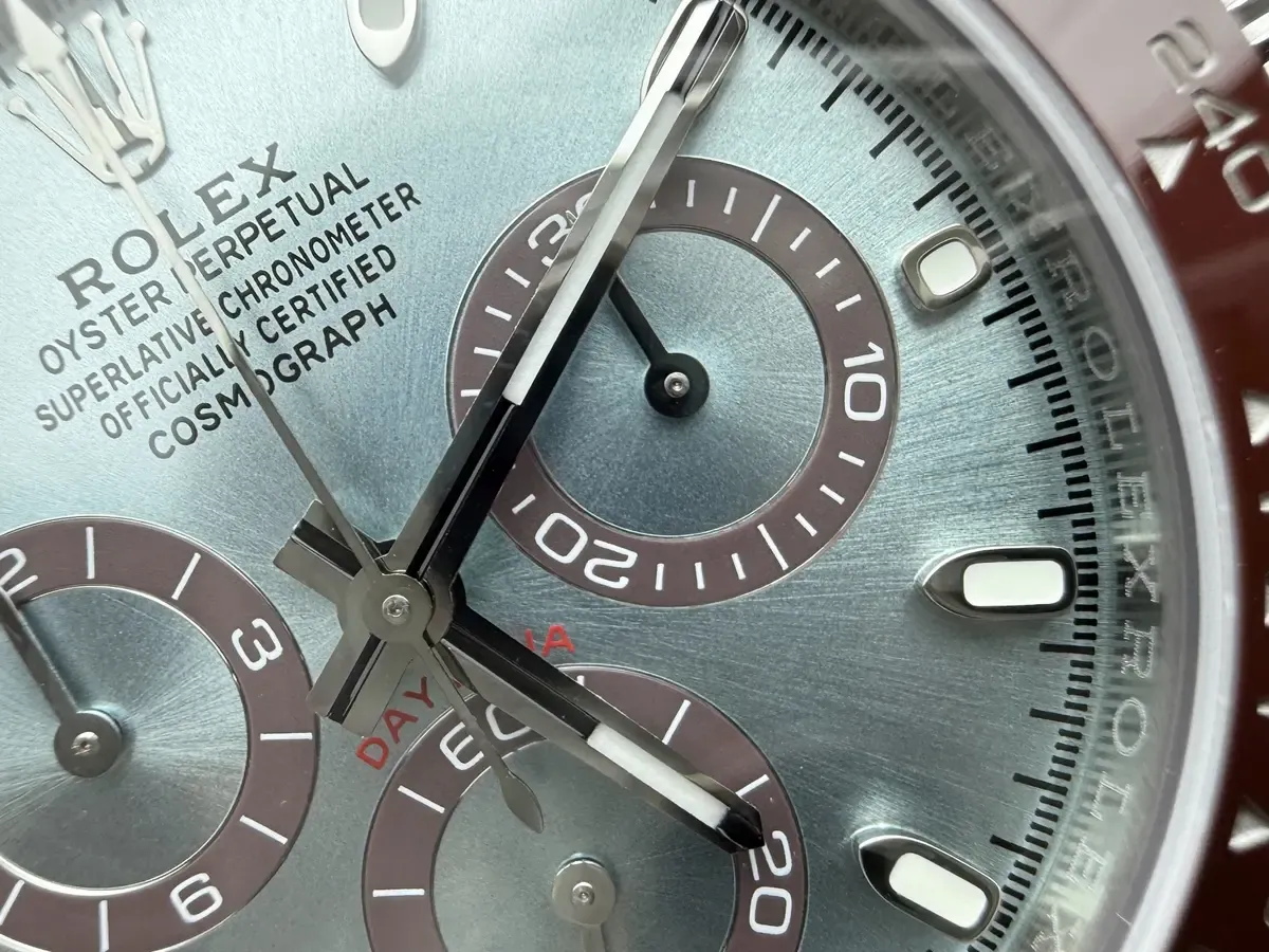 C厂劳力士冰蓝迪4130机芯辨别指南