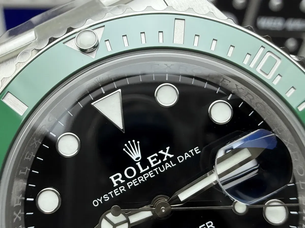 C厂买家后悔！VS厂丹东3235机芯动能超C厂，价格还低！