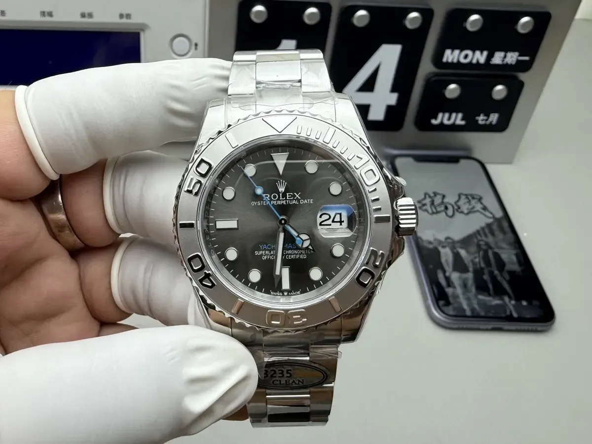 小白必看：C厂灰游艇对比vs厂哪个更好？