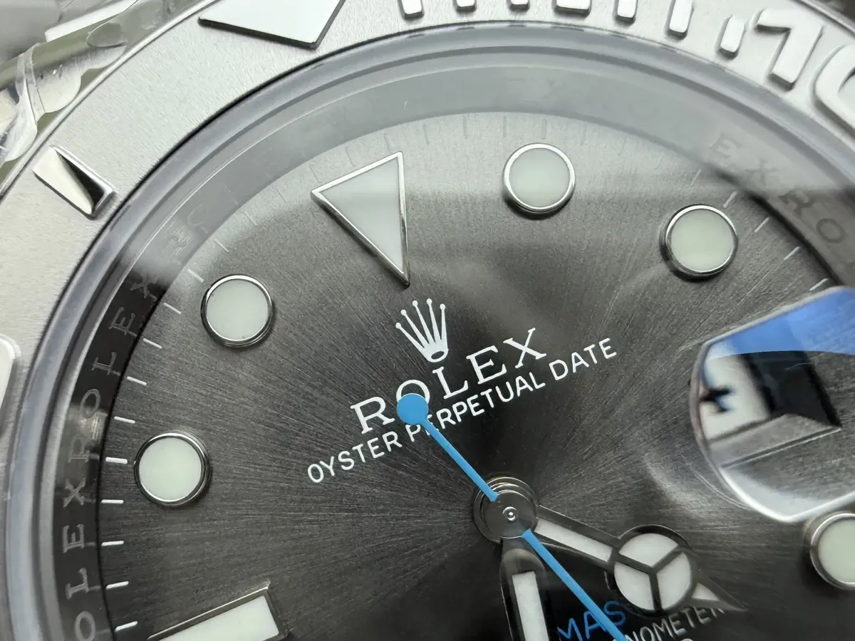 小白必看：C厂灰游艇对比vs厂哪个更好？