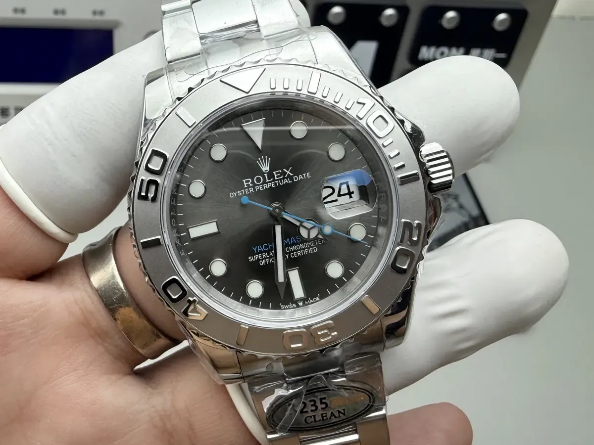 小白必看：C厂灰游艇对比vs厂哪个更好？