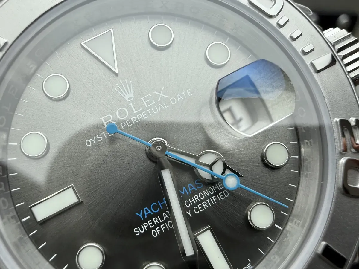 小白必看：C厂灰游艇对比vs厂哪个更好？