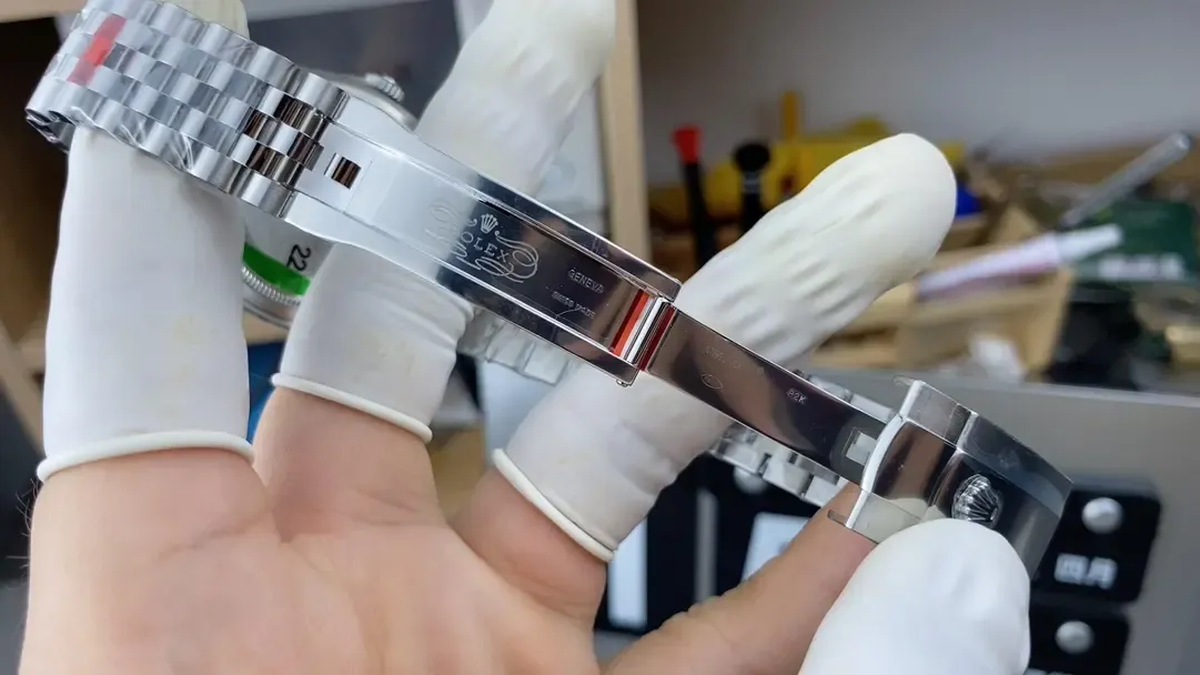 VS厂日志36mm搭配3235机芯细节实测，能看出破绽吗