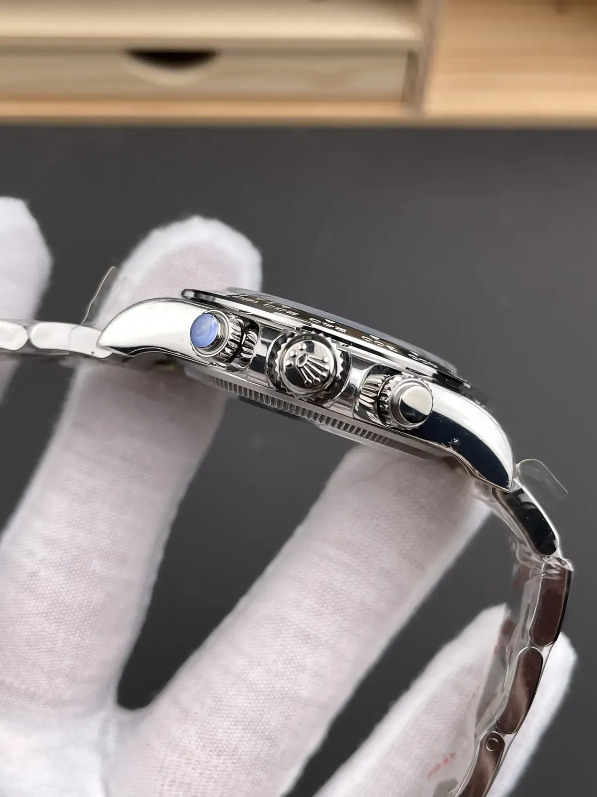 C厂迪通拿新款黑陶迪4131机芯和原版相比，有何区别？