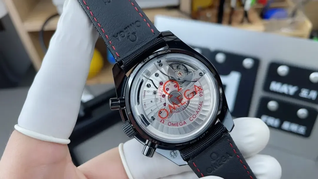 om厂欧米茄超霸月之暗面是否值得购买（优缺点详解）