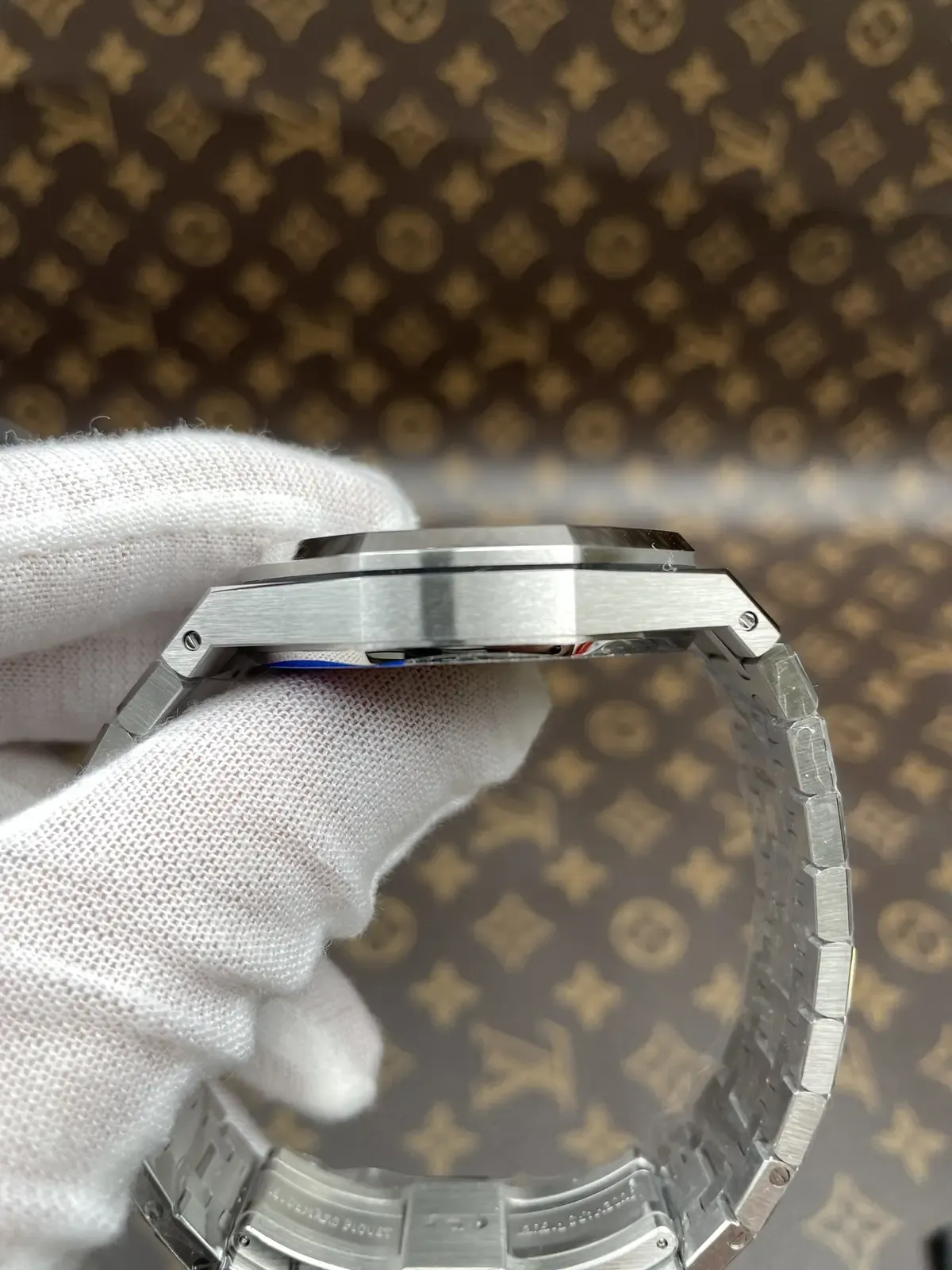 APS厂爱彼15500一体4302机芯，深度测评和新手辨别指南