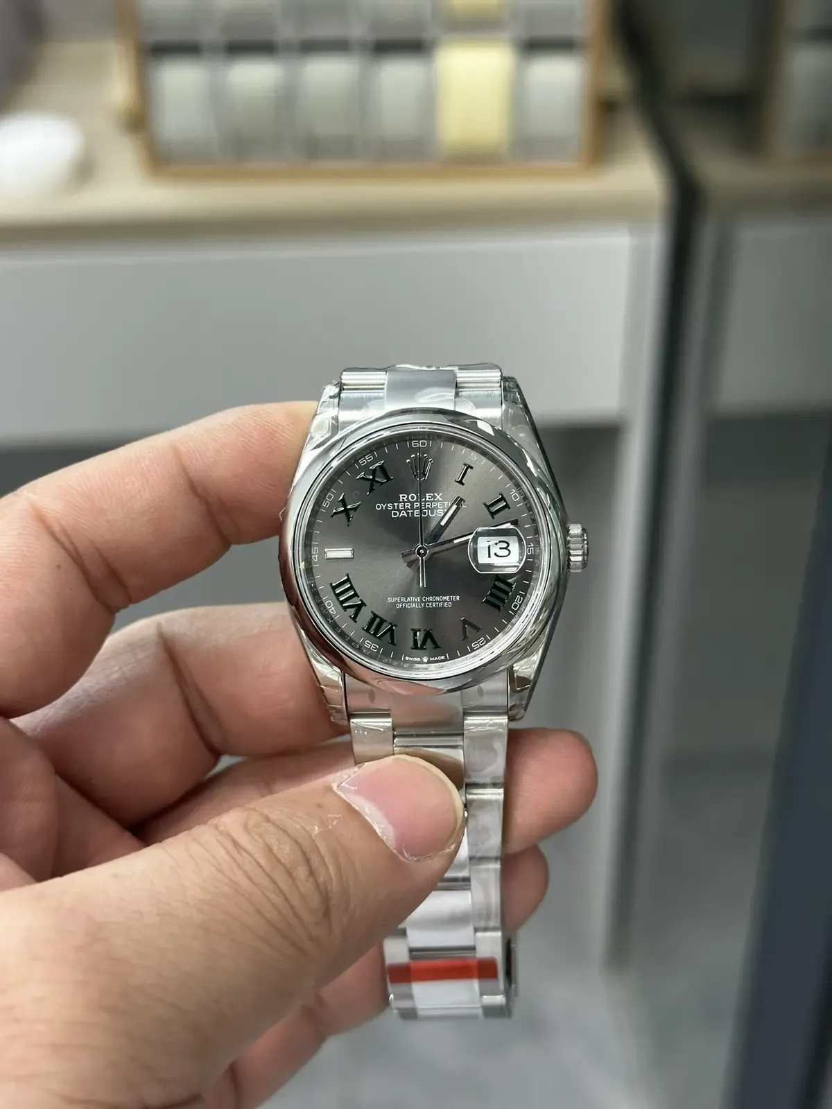 VS劳力士日志光圈绿萝做工细节值得入手吗