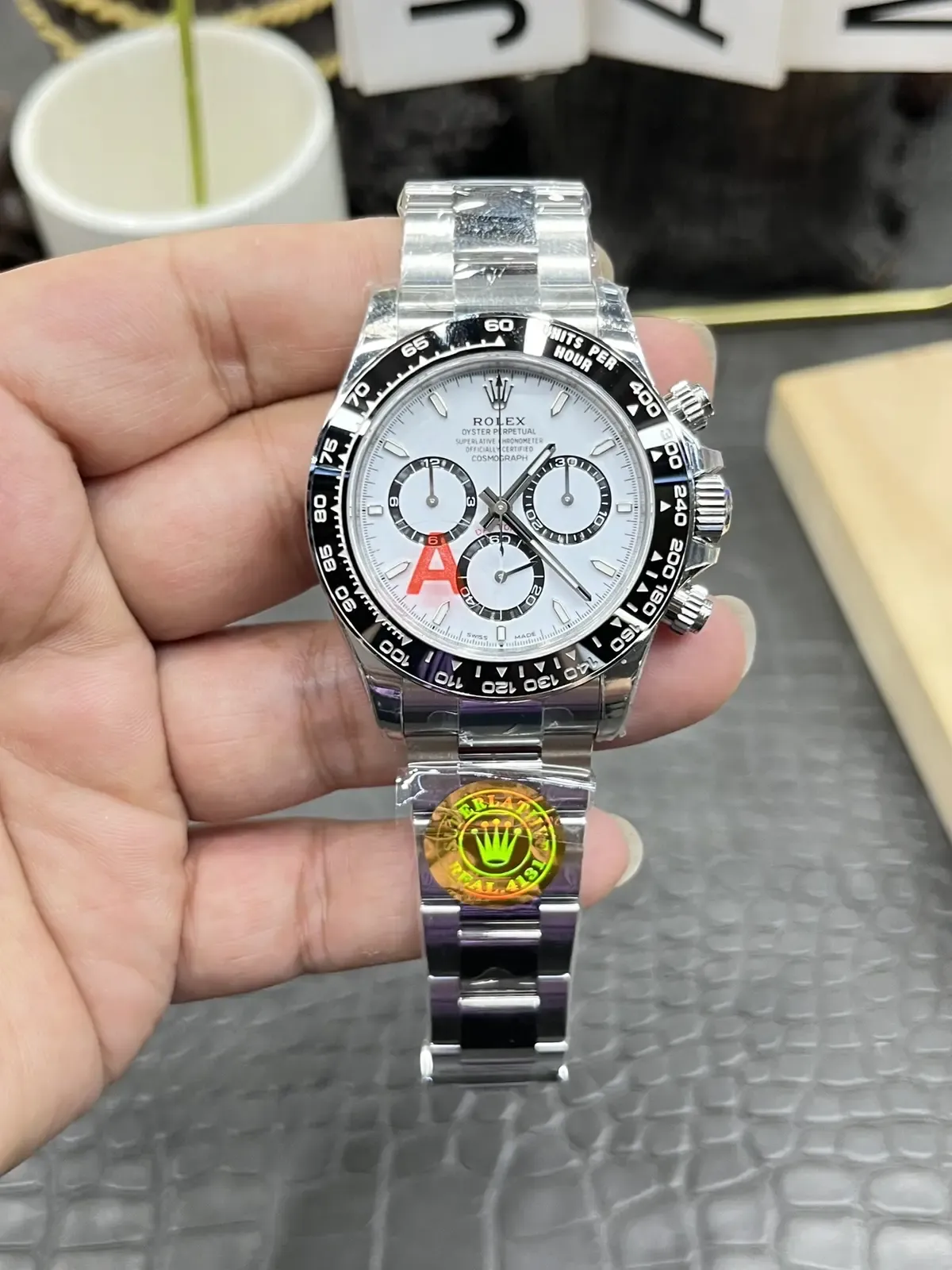 行内人教您：怎样区分VS厂迪通拿丹东4131机芯？