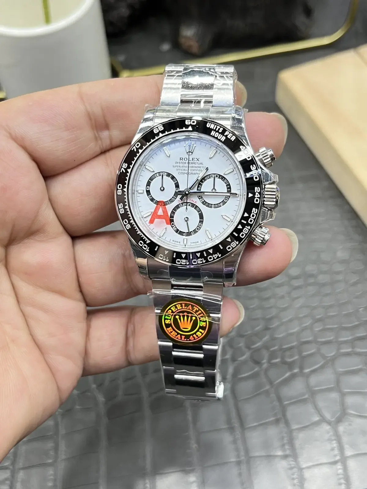 行内人教您：怎样区分VS厂迪通拿丹东4131机芯？