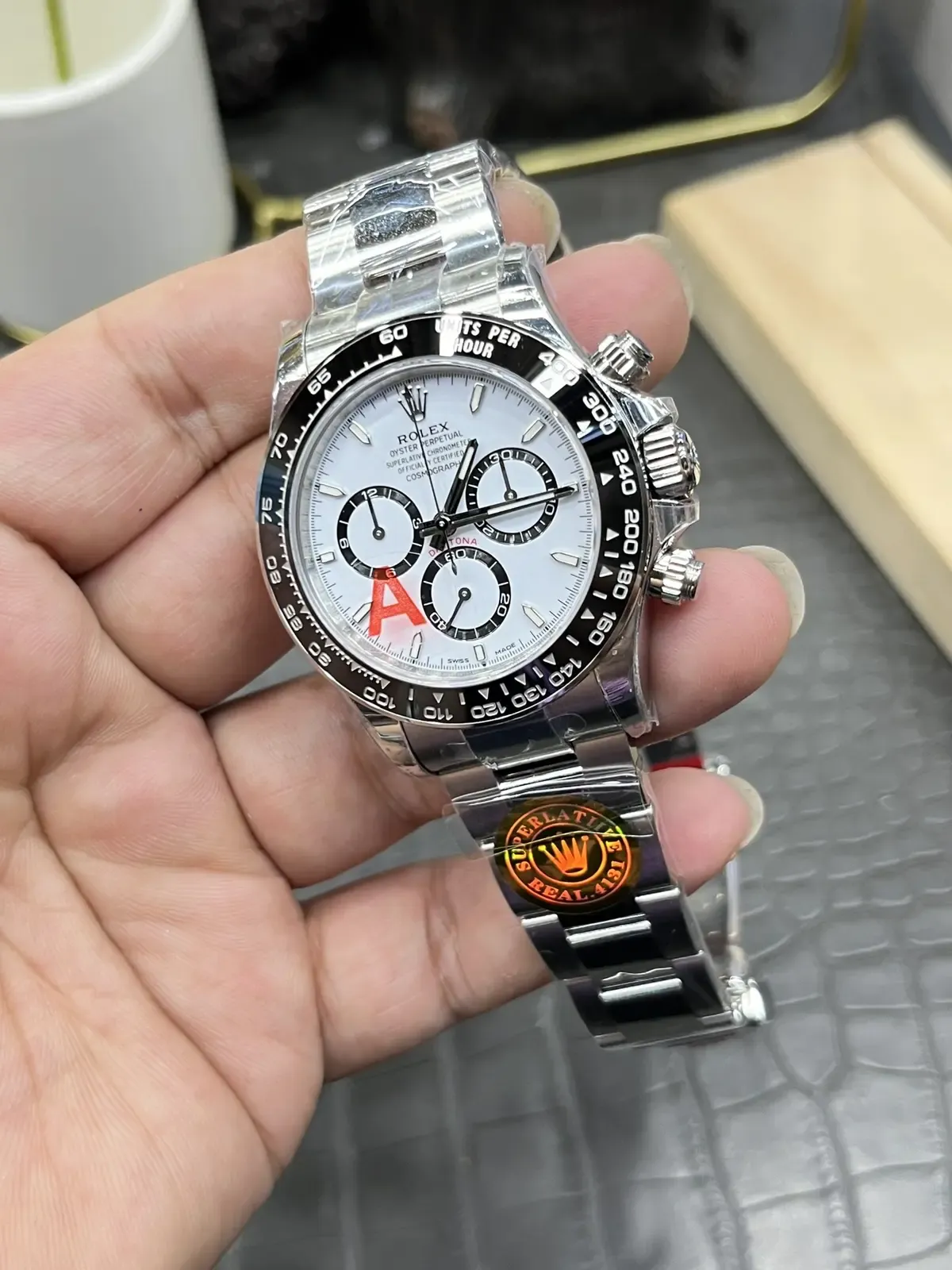 行内人教您：怎样区分VS厂迪通拿丹东4131机芯？