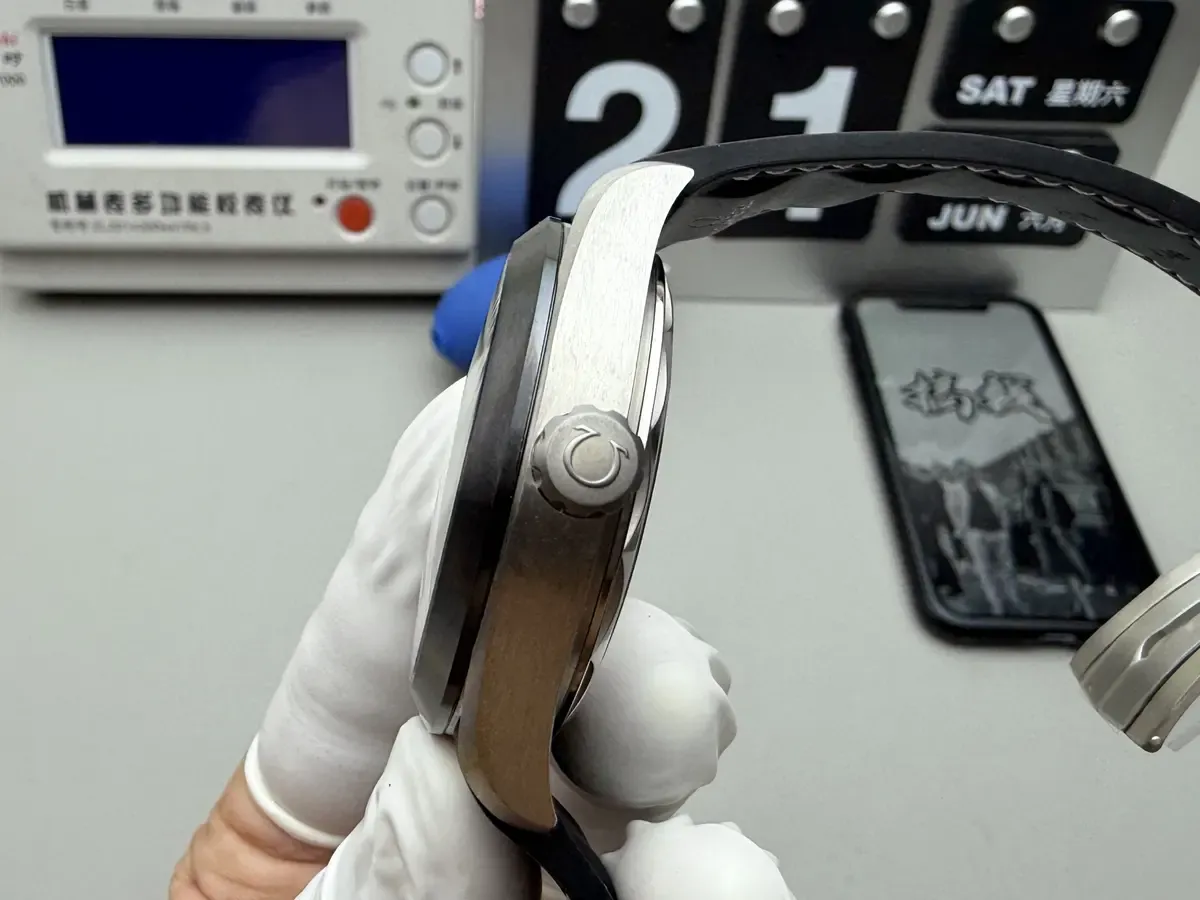 VS厂海马世界时钛金属如何辨别？这两关键点帮到您