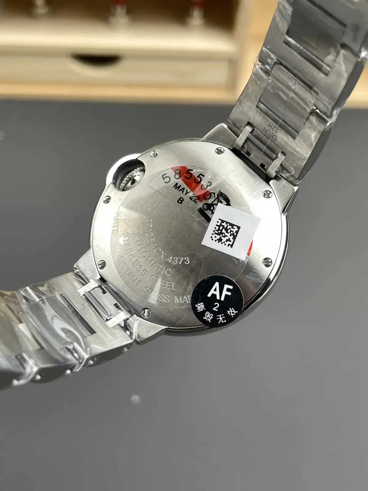 AF厂蓝气球33mm石英和机械机芯哪个更好？