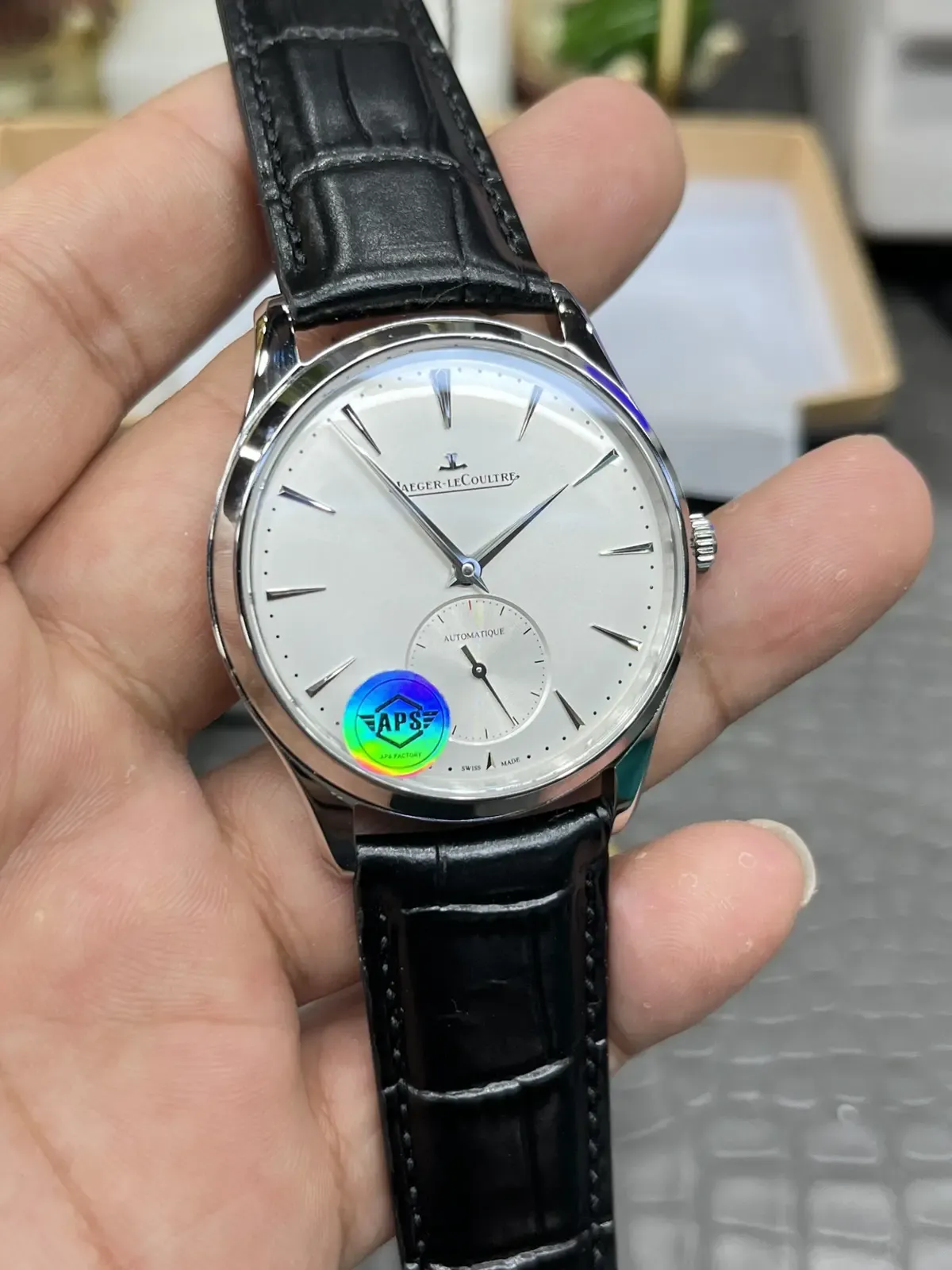 APS厂积家大师两针半复刻表版本辨别,你买对版了吗?