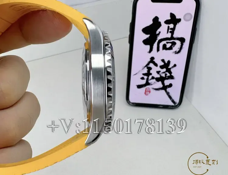 BLS厂百年灵超级海洋彩虹盘A17375211辨别点在哪？（购前必读）