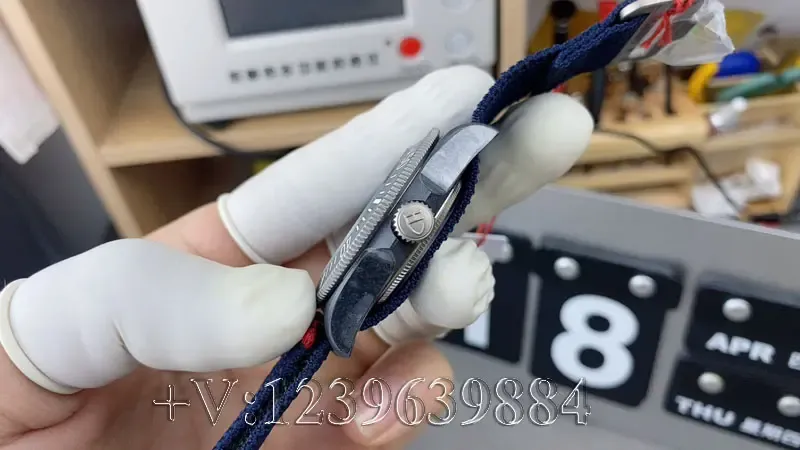 M+厂帝舵领潜型M25707红牛特别版对比做工测评（教新手如何鉴别）