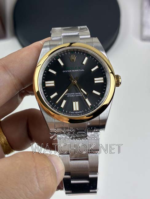 丹东3230机芯独家供应，VS厂间金恒动100周年细节测评