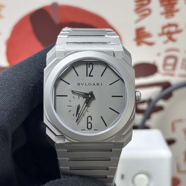 BV厂宝格丽OCTO全钛款上手，80克轻到无物！